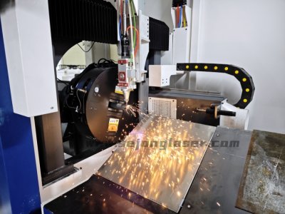 machine de découpe de profilés de tuyaux