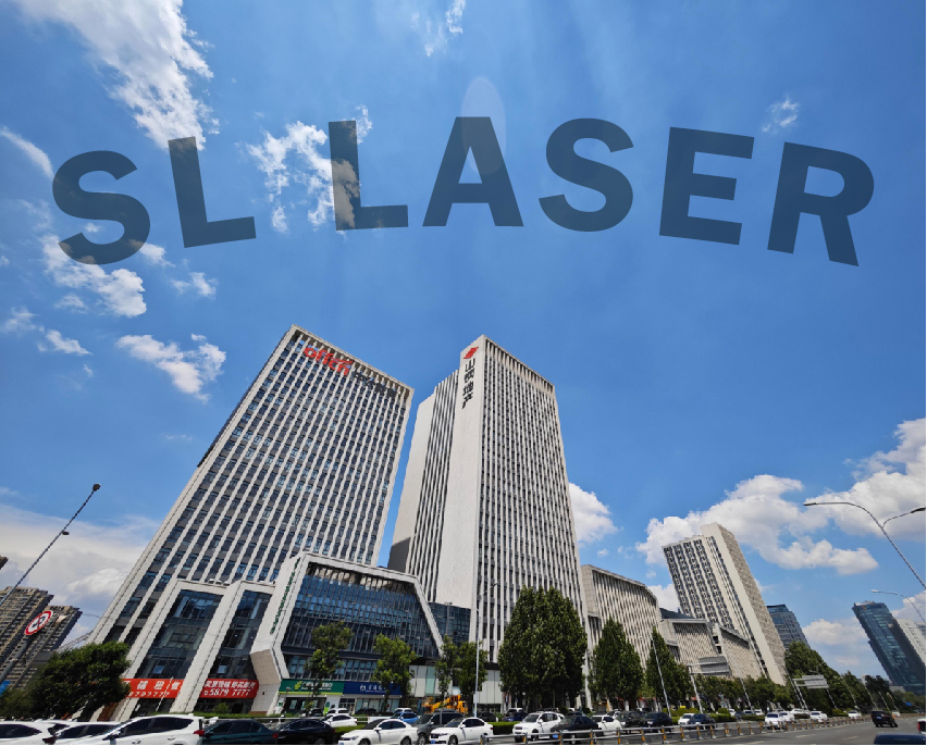 Machine de découpe laser de tubes.jpg Machine de découpe laser de tubes.jpg