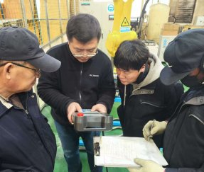 Robot Cutting In Korea