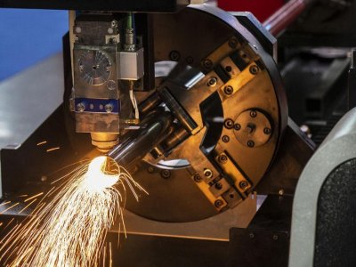 Automatic Sheet Metal Cutting Machine