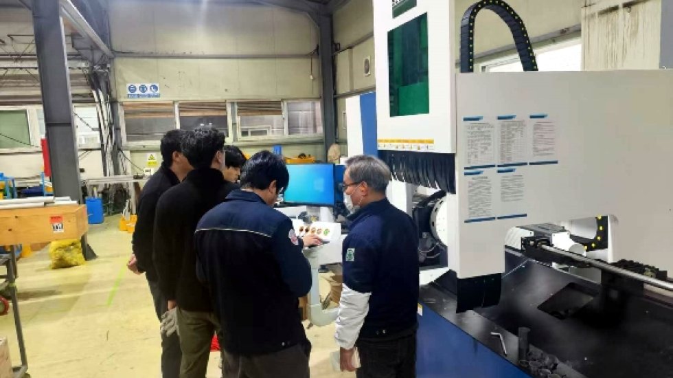 Découpeur laser de tuyaux à fibre