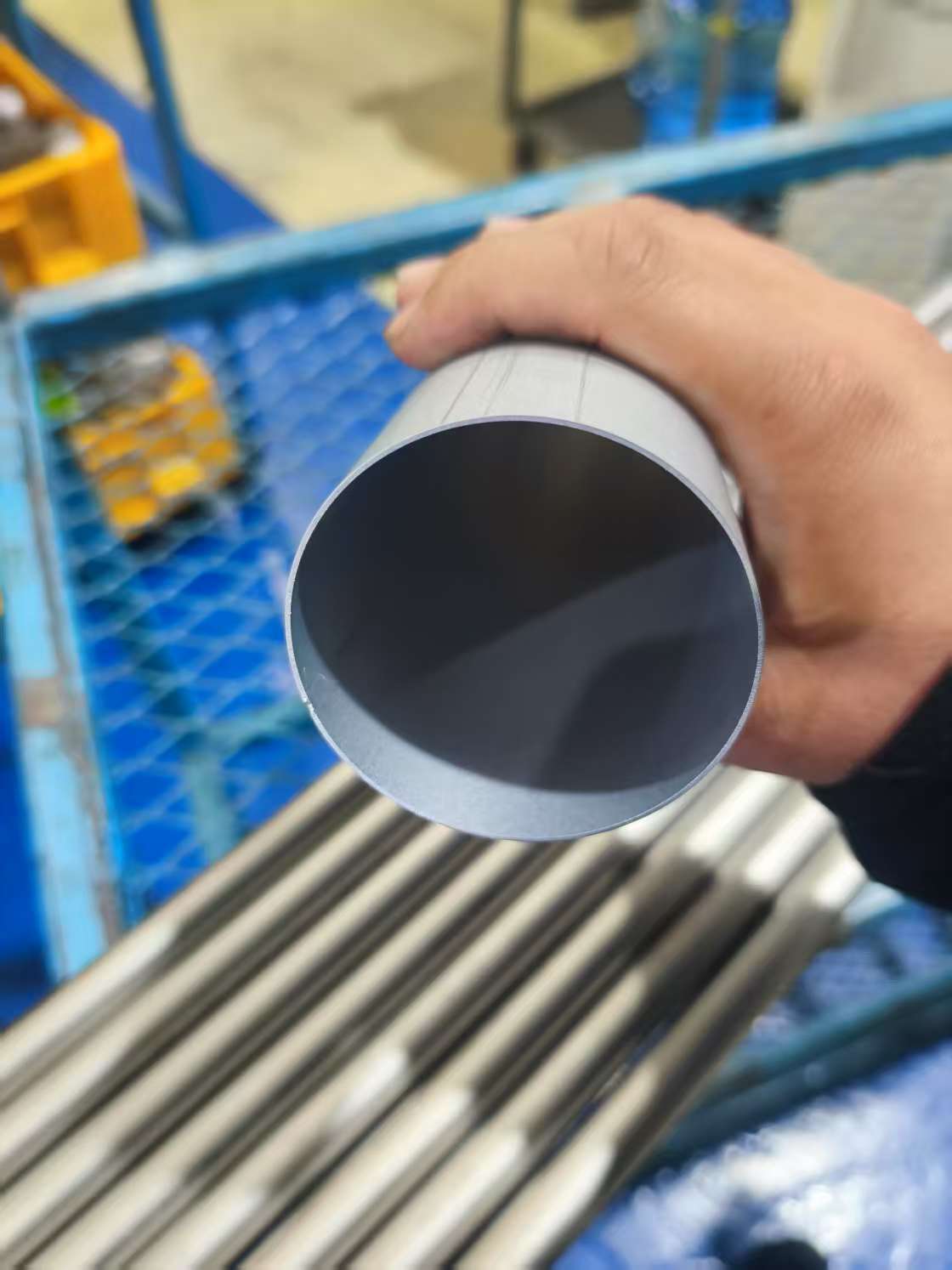 آلة قطع الأنابيب غير القابل للصدأ.jpg