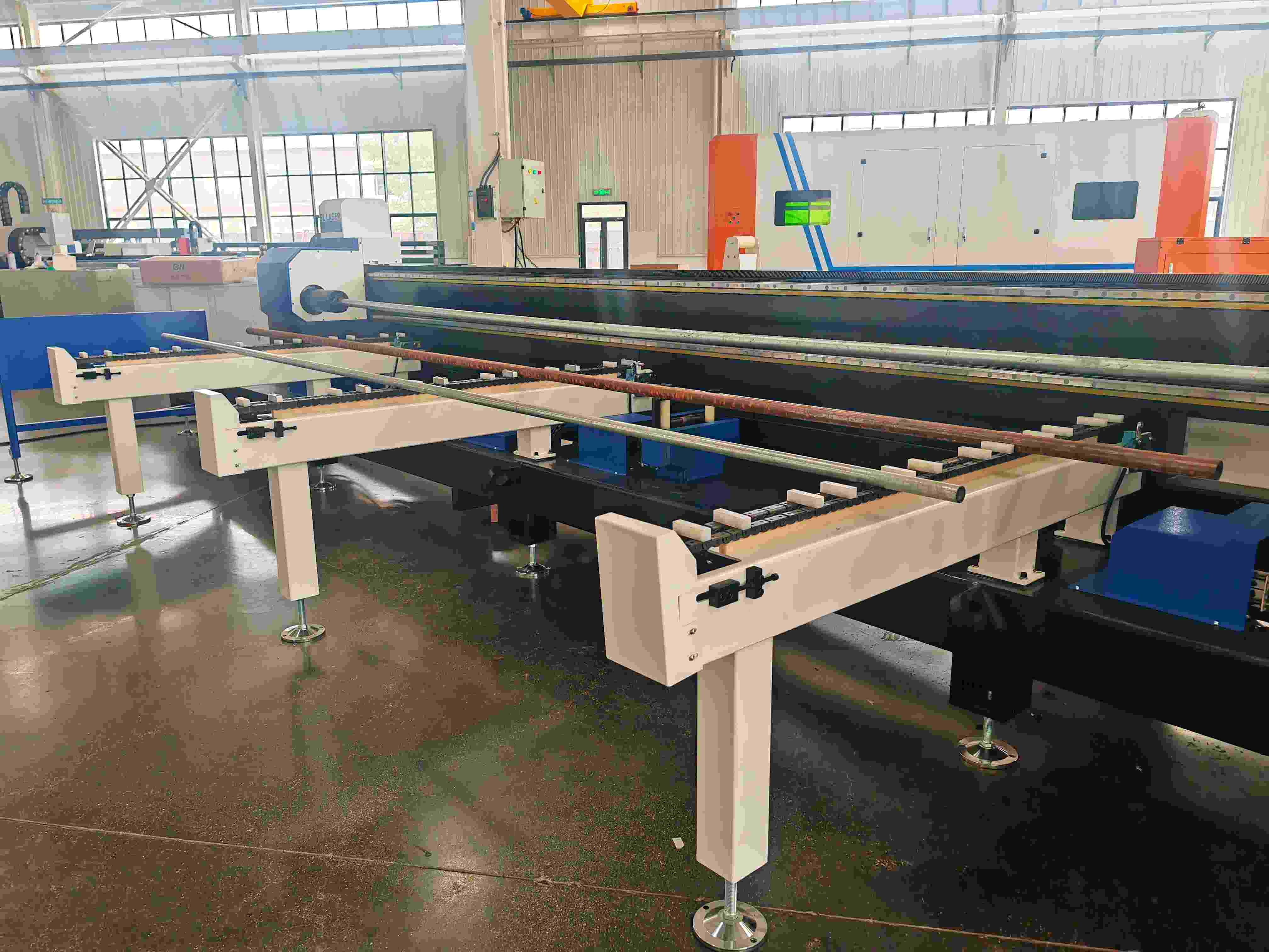 Cnc Laser Pipe Cutter .jpg Cnc Laser Pipe Cutter .jpg