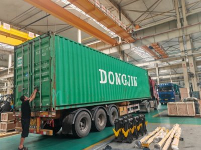 Pipe Cutting Machine loading container 