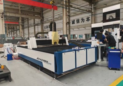 machine laser à fibre