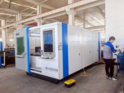 metal sheet fiber laser cutting machine 