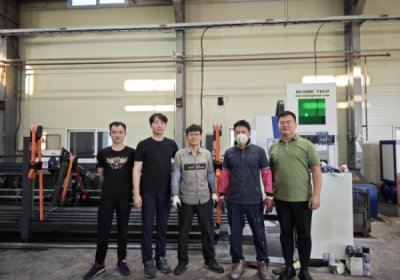 Machine de découpe de tuyaux