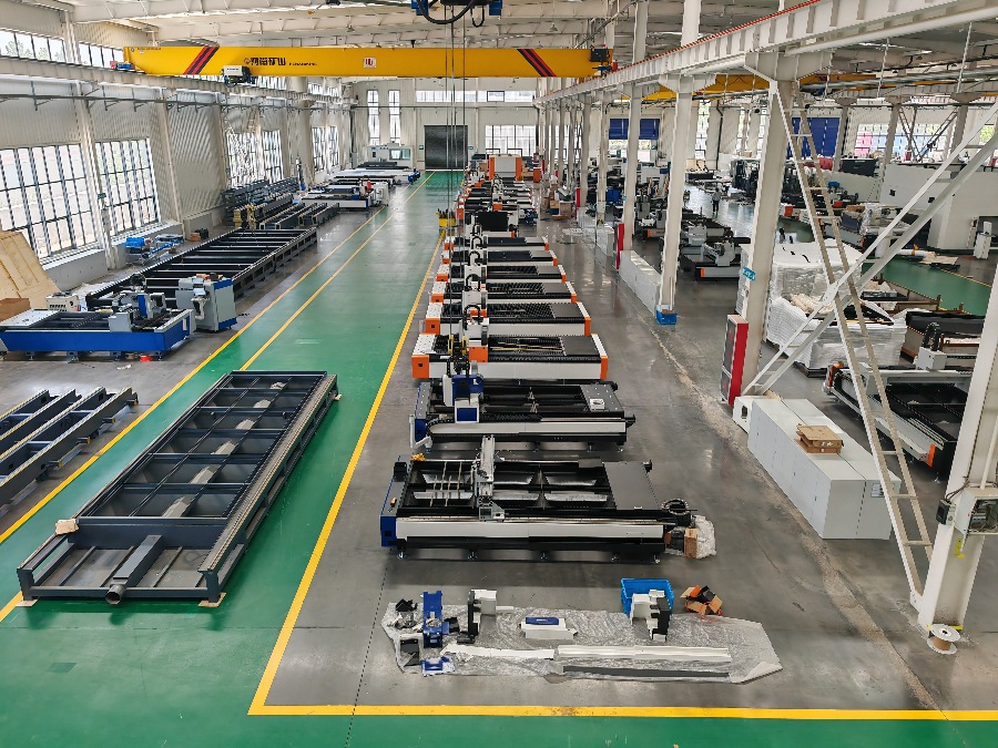 CNC Pipe Laser Cutting Machine .jpg CNC Pipe Laser Cutting Machine .jpg